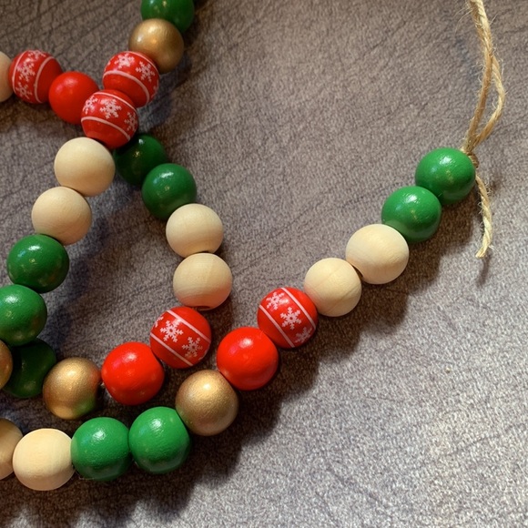 Handmade Christmas garland 40 inches long - Picture 3 of 3